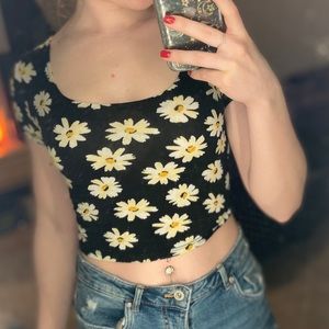 Daisy crop top🌼